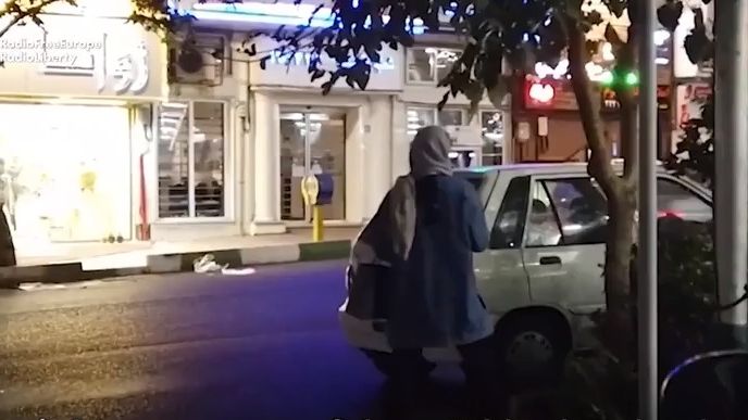 Zpověď přímo z ulice o skryté prostituci v hlavním městě Íránu